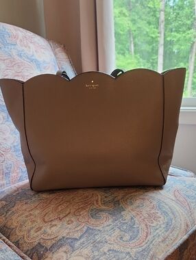 kate spade scalloped leather tote in taupe